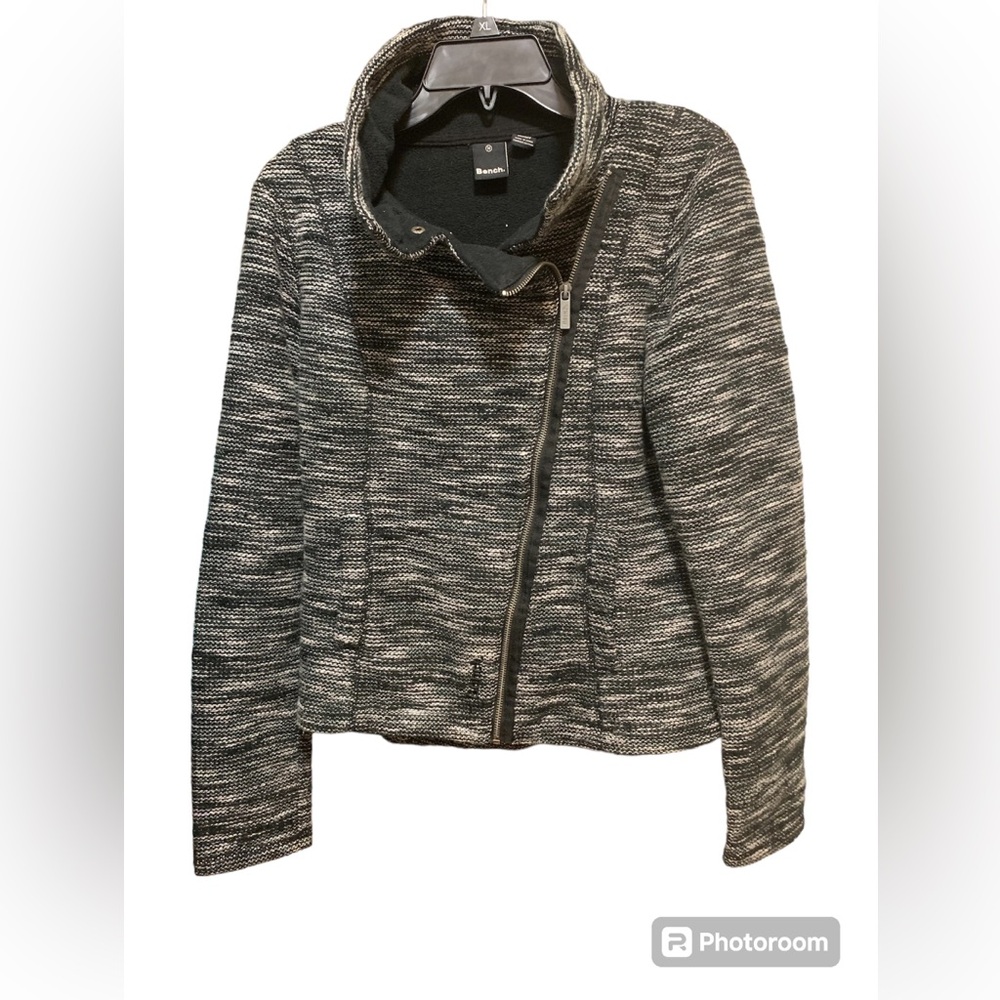 Bench Vale Fleece Lined asymmetrical women’s size medium‎ jacket